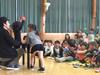幼稚園で増えるスポンジボール / マジシャンひろし