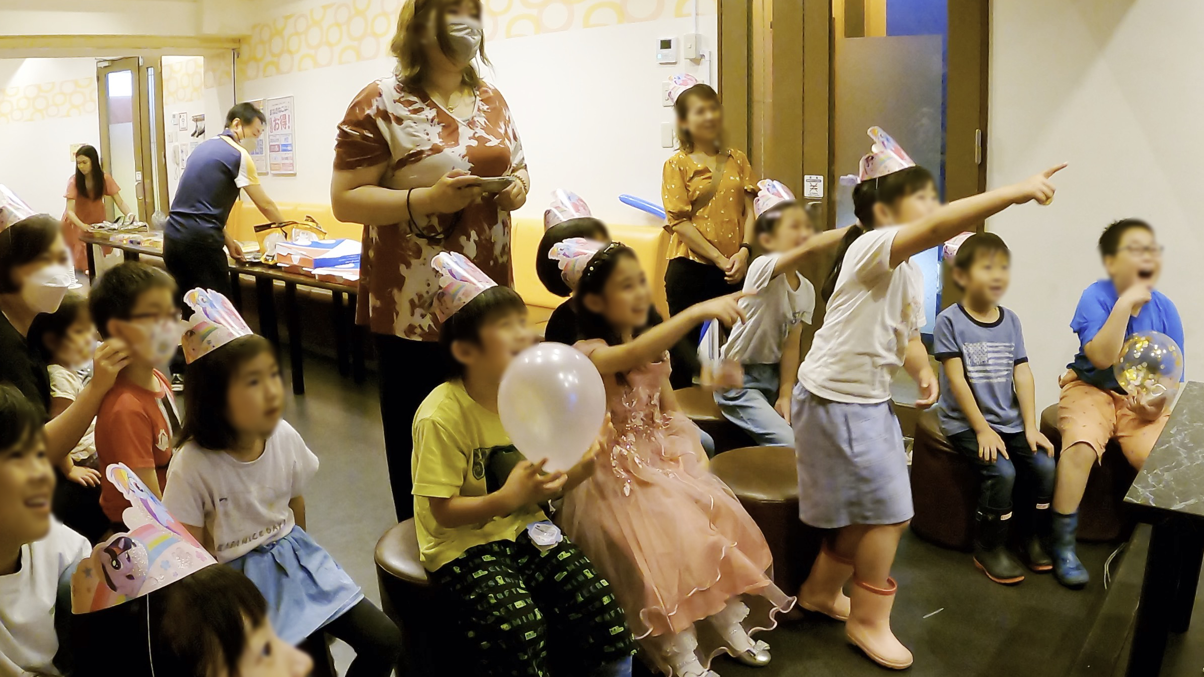 ボールを食べて誤魔化したのだけど子供達にバレて指を指されたよ! 7歳女の子バースデーパーティーマジックショー 横須賀市, 神奈川県 出張マジシャン