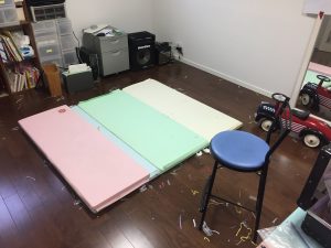バースデーパーティーマジックショー後の部屋