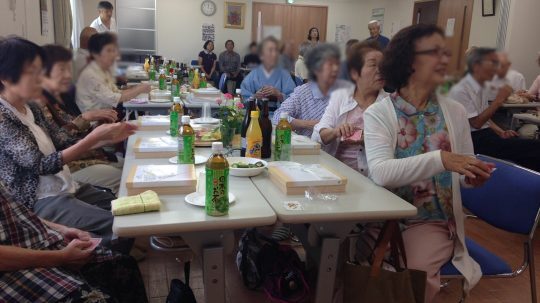 自治会主催の敬老祝賀会でマジックショー in 神奈川県横浜市緑区