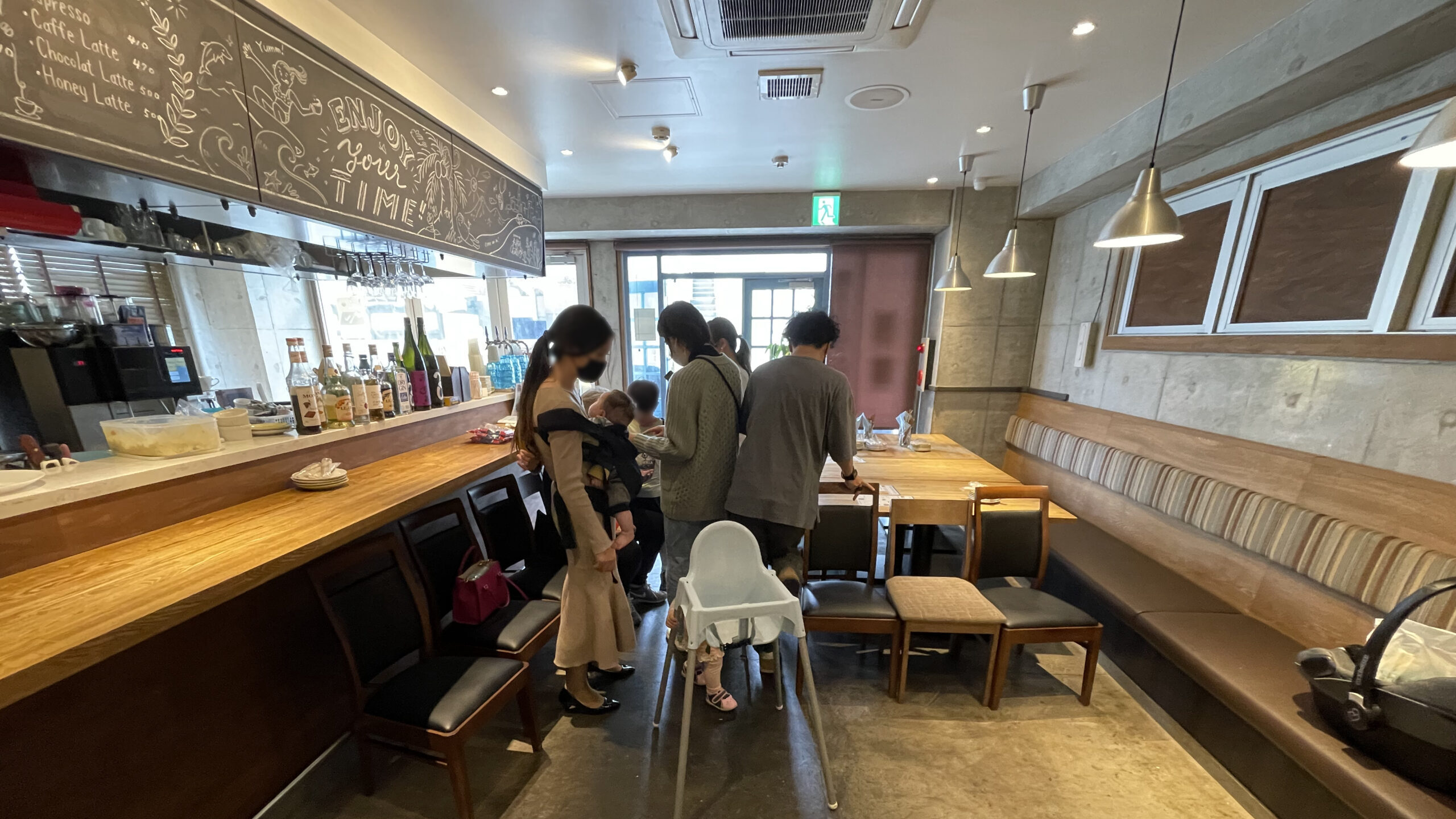 幼稚園卒園祝いパーティーでマジックショー 目黒区, 東京都